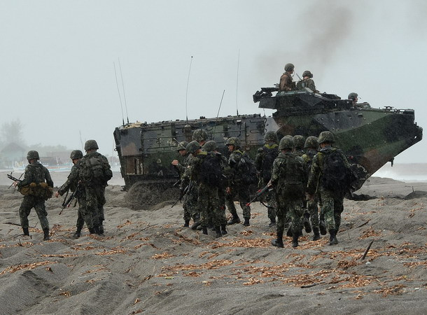 Trung Quốc, Australia và Mỹ lần đầu tiên tập trận ba bên ảnh 1