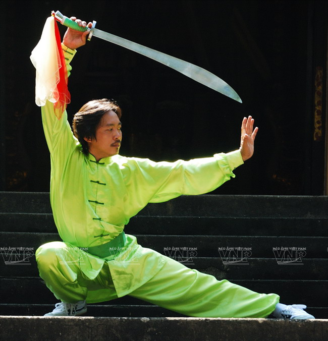 "Sống trẻ" với lớp võ dưỡng sinh của người cao tuổi ở Thảo Cầm Viên ảnh 7