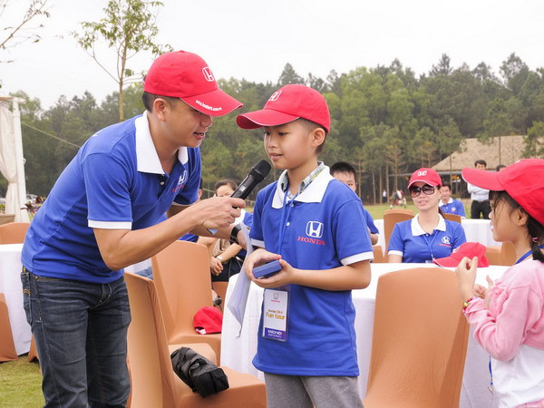 Honda tri ân khách hàng với mẫu CR-V bán chạy nhất ảnh 1