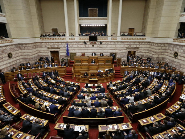 Hy Lạp thông qua dự luật cải cách để nhận giải ngân 1,1 tỷ USD ảnh 1