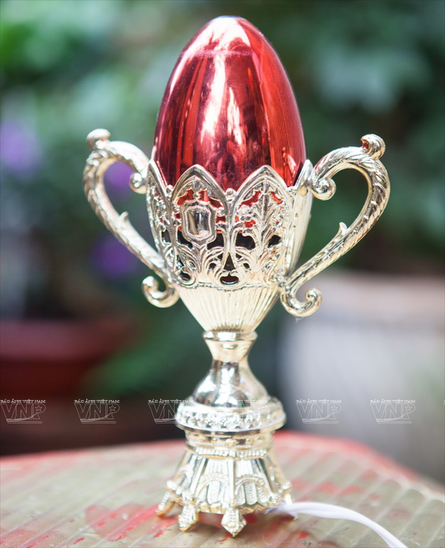 TP.HCM: Ngắm "gia tài" đẹp lung linh được tái chế từ rác thải ảnh 8