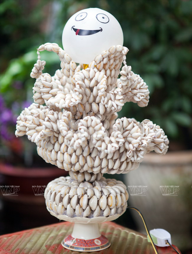 TP.HCM: Ngắm "gia tài" đẹp lung linh được tái chế từ rác thải ảnh 9