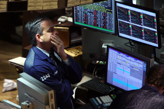 Các thị trường chứng khoán châu Âu đồng loạt nhuộm "sắc đỏ" ảnh 1