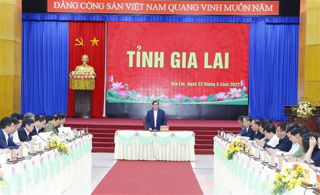 Thủ tướng Phạm Minh Chính phát biểu tại buổi việc với Ban Thường vụ Tỉnh ủy Gia Lai. (Ảnh: Văn Điệp/TTXVN) Xây dựng Gia Lai trở thành vùng động lực của khu vực Tây Nguyên ảnh 1