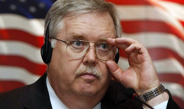 Tân Đại sứ Mỹ tại Nga John Tefft đến Moskva nhận nhiệm vụ ảnh 1