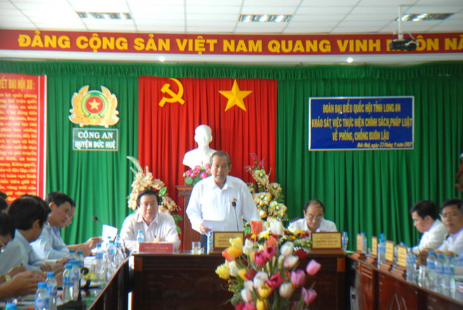 Chính phủ sẽ sớm phê duyệt đề án tái xuất thuốc lá lậu bị tịch thu ảnh 1