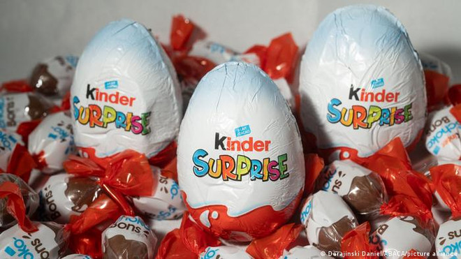 Thu hồi trứng chocolate Kinder Surprise tại bảy nước châu Âu ảnh 1