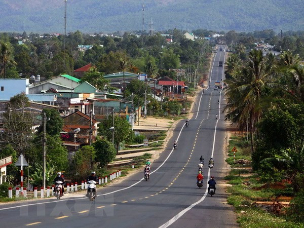 CLV 10: ‘Một cây làm chẳng nên non, Ba cây chụm lại nên hòn núi cao' ảnh 1