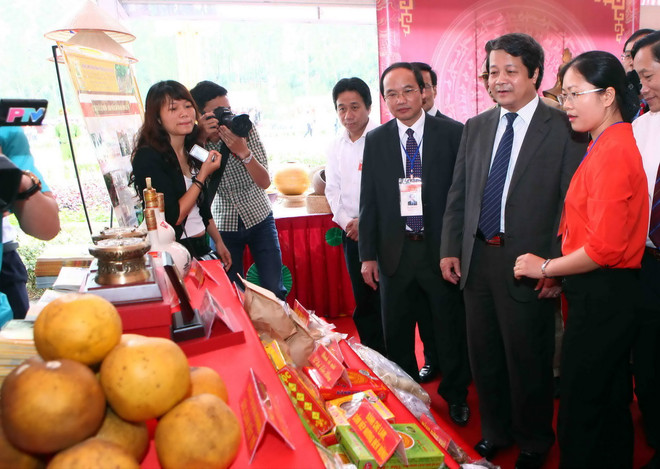 [Photo] Hội chợ du lịch Tây Bắc nhân Giổ Tổ Hùng Vương ảnh 2