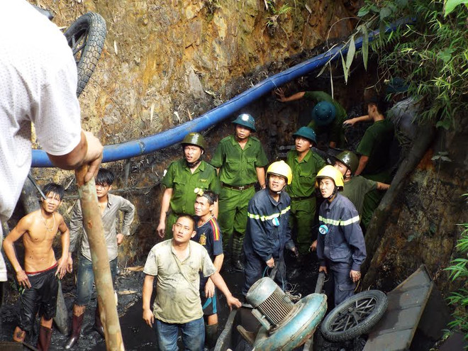 Tìm thấy thi thể một nạn nhân vụ sập hầm than tại Hòa Bình ảnh 1