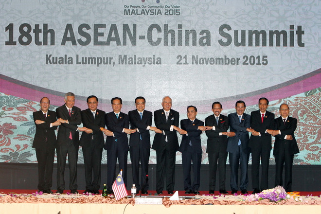 Hội nghị ASEAN: Thủ tướng đề nghị không quân sự hóa Biển Đông ảnh 1