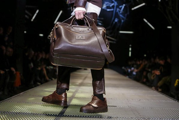 Cận cảnh show diễn thời trang Versace Nam Thu Đông 2015-2016 ảnh 6