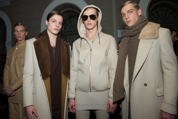 Cận cảnh show diễn thời trang Versace Nam Thu Đông 2015-2016 ảnh 4