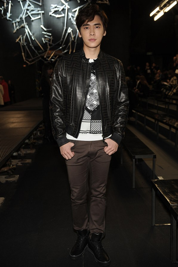 Cận cảnh show diễn thời trang Versace Nam Thu Đông 2015-2016 ảnh 8