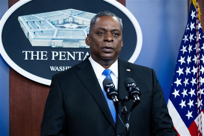 Bộ trưởng Quốc phòng Mỹ Lloyd Austin phát biểu tại Lầu Năm Góc. (Ảnh: AFP/TTXVN) Giới chức quân sự Mỹ thừa nhận "tính toán sai lầm" tại Afghanistan ảnh 1