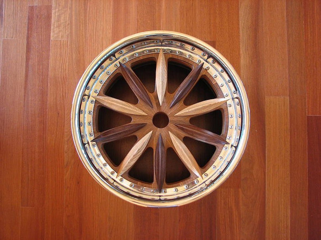 Ngỡ ngàng siêu xe làm bằng gỗ cực 'chất" có thể chạy được ảnh 6