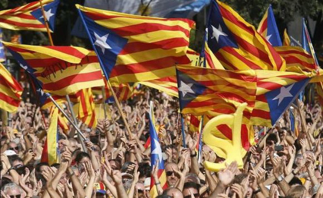 Tòa án Tây Ban Nha có thể đình chỉ thăm dò dư luận của Catalonia ảnh 1