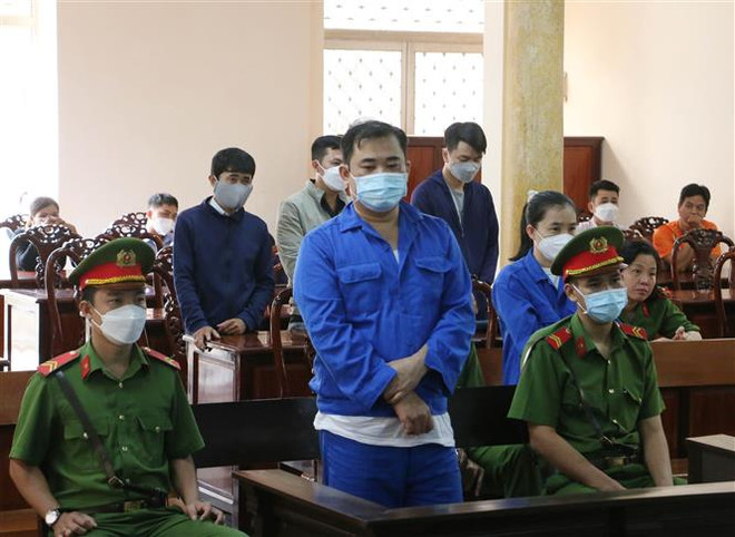 Bản án đích đáng cho nhóm đối tượng buôn bán hàng giả ở An Giang ảnh 1