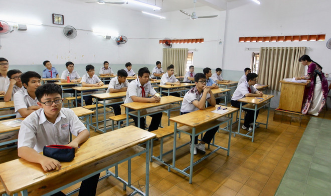 Ngày 7/6, hơn 94.000 học sinh Hà Nội dự thi vào lớp 10 ảnh 1