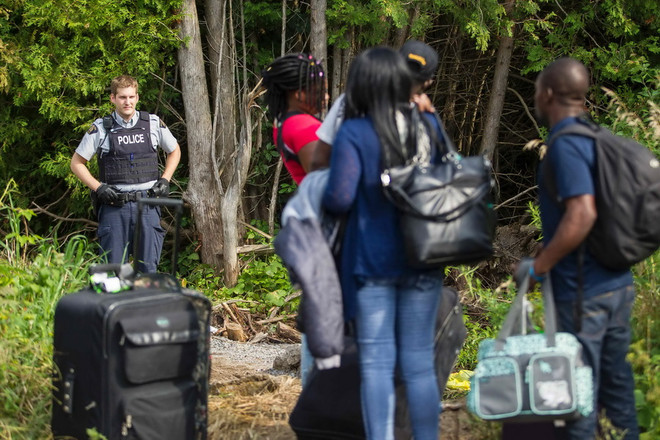 Canada sẽ không nới lỏng quy định cho người tị nạn từ Mỹ ảnh 1