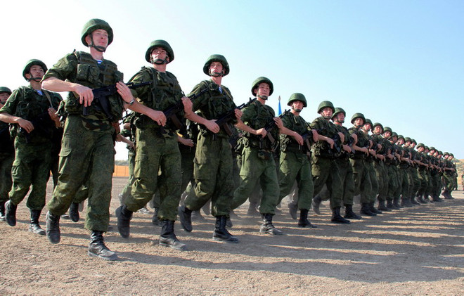 Ukraine cáo buộc Nga cử 7.500 binh lính tới miền Đông ảnh 1