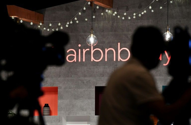 Airbnb: Cơ đồ 12 năm gây dựng gần như tiêu tan trong vài tuần ảnh 1