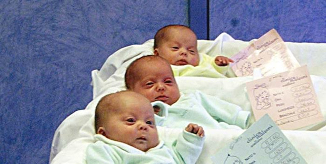 Italy: Sinh từ con thứ ba trở lên sẽ được thưởng 2.000 euro ảnh 1