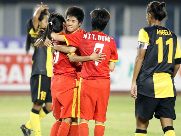 Tuyển nữ Việt Nam sẵn sàng cân não trên chấm phạt đền ảnh 1