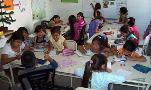 Argentina vay 200 triệu USD để xây dựng trường học cho trẻ em ảnh 1