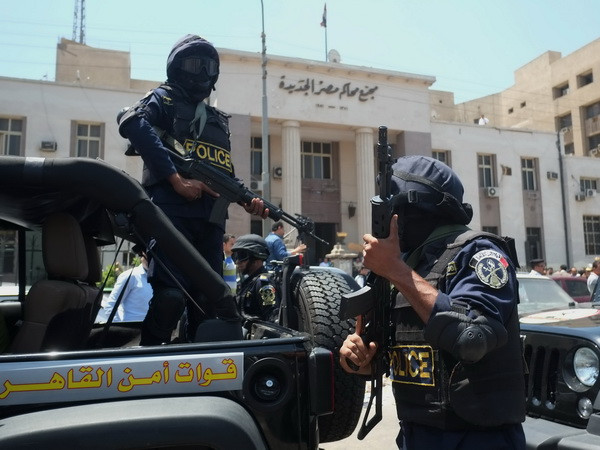 Ai Cập tiêu diệt hàng chục phần tử cực đoan trên bán đảo Sinai ảnh 1