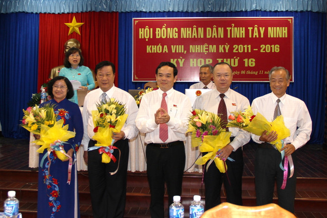 Tỉnh Tây Ninh họp, bầu mới một loạt các chức danh lãnh đạo ảnh 1