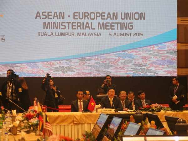 EU cam kết hỗ trợ 170 triệu USD cho chương trình hợp tác với ASEAN ảnh 1