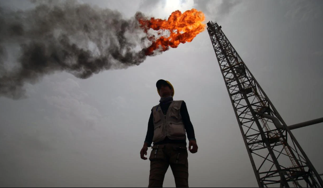 Giá dầu thế giới đi lên do dự trữ dầu của Mỹ sụt giảm bất ngờ ảnh 1