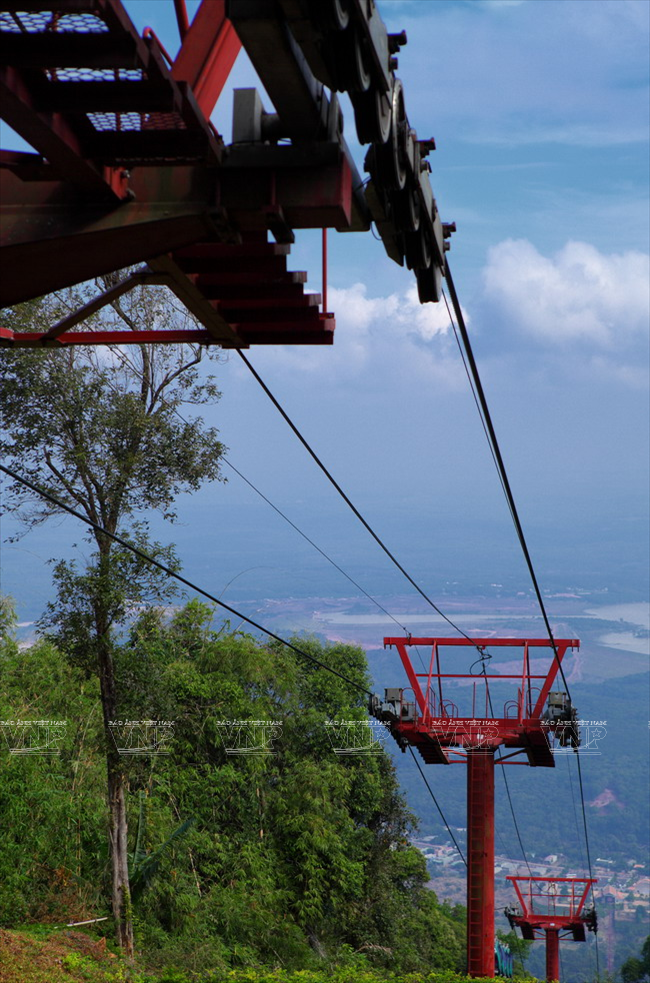 Lên đỉnh Bà Rá - một trong ba ngọn núi cao nhất Đông Nam Bộ ảnh 4