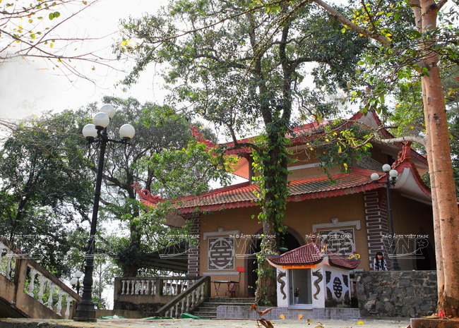 Lên đỉnh Bà Rá - một trong ba ngọn núi cao nhất Đông Nam Bộ ảnh 9