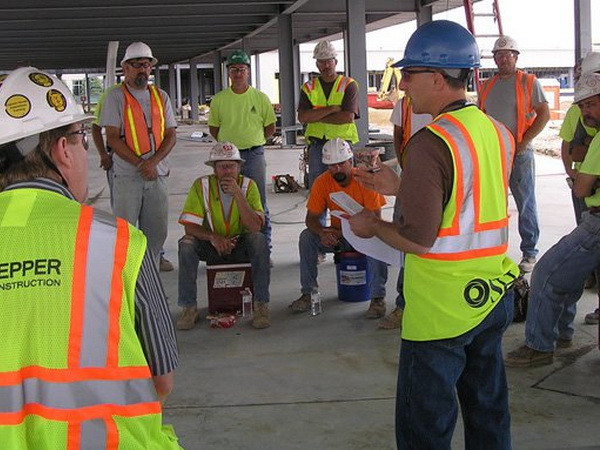 Thị trường lao động Mỹ tiếp tục phục hồi dù còn nhiều khó khăn ảnh 1