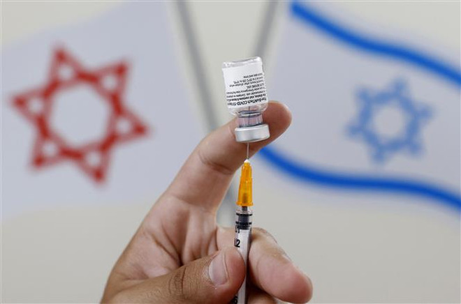 COVID-19: Israel công bố thêm về hiệu quả của liều vaccine thứ tư ảnh 1