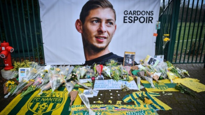 Phát hiện máy bay chở ngôi sao bóng đá Argentina Emiliano Sala gặp nạn ảnh 1