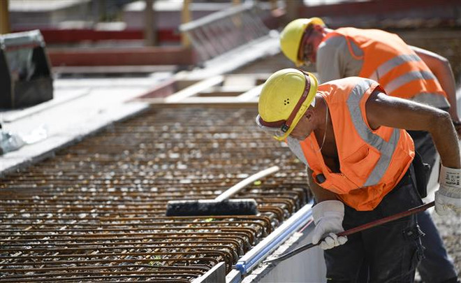 Nghiệp đoàn lớn nhất Đức đạt thỏa thuận tăng lương cho 4 triệu người ảnh 1