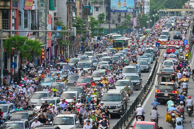 Bộ Công Thương: Sẽ cùng Bộ Giao thông giám sát Uber và Grab ảnh 1