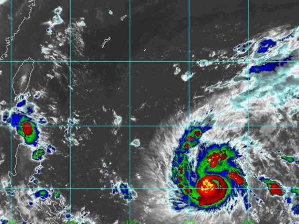 Hàng nghìn người Đài Loan sơ tán khẩn cấp tránh siêu bão ảnh 1