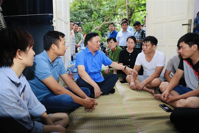 Vụ cháy chung cư mini ở Hà Nội: Bí thư Thành ủy thăm hỏi các nạn nhân ảnh 3