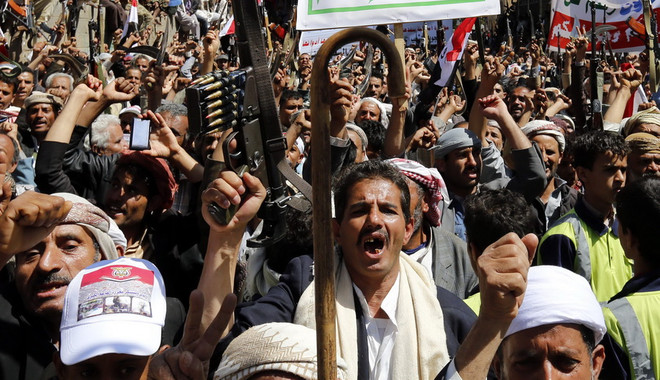 Hàng nghìn người Yemen biểu tình phản đối vụ không kích ở thủ đô ảnh 1