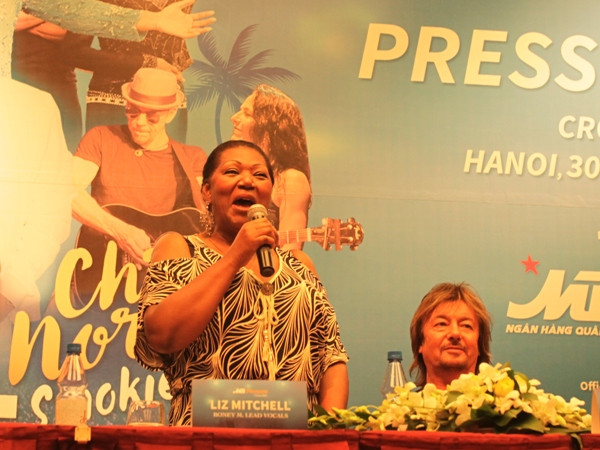 Boney M & Chris Norman: "Chúng tôi vẫn sung sức như ngày đầu" ảnh 2