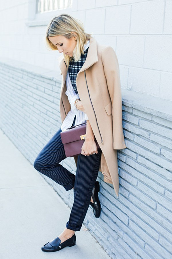Phối đồ cá tính ngày đông với kẻ pinstripes thời thượng ảnh 11