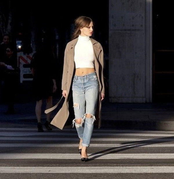 4 cách "phù phép" cho chiếc áo len cổ lọ thật khác lạ ảnh 4