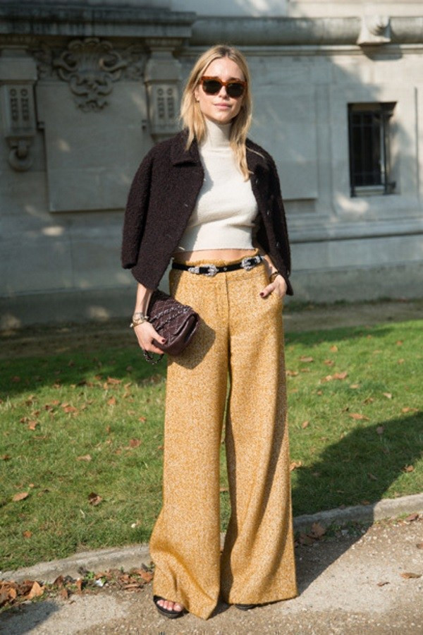 4 cách "phù phép" cho chiếc áo len cổ lọ thật khác lạ ảnh 5