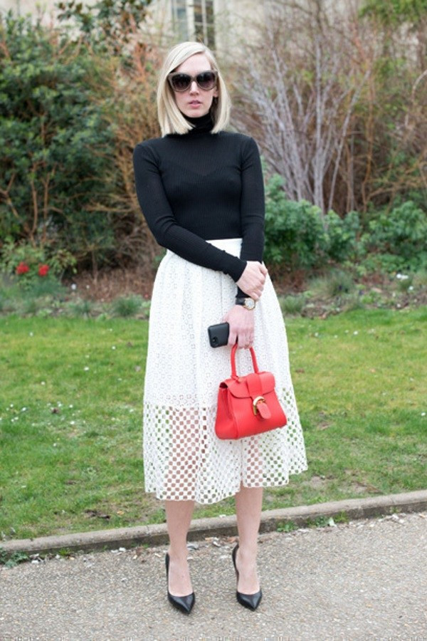 4 cách "phù phép" cho chiếc áo len cổ lọ thật khác lạ ảnh 2