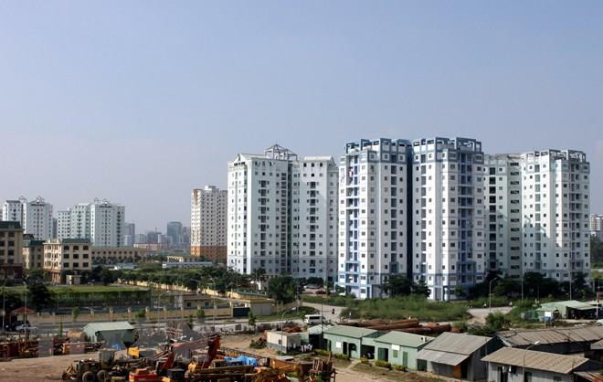Việc phụ thuộc lớn và các khoản thu không bền vững như thu từ giao đất là một lý do khiến ngân sách ngay lập tức bị ảnh hưởng nếu thị trường bất động sản ảm đạm. (Ảnh: TTXVN) Ngân sách Nhà nước và mối lo từ những khoản thu một lần ảnh 2