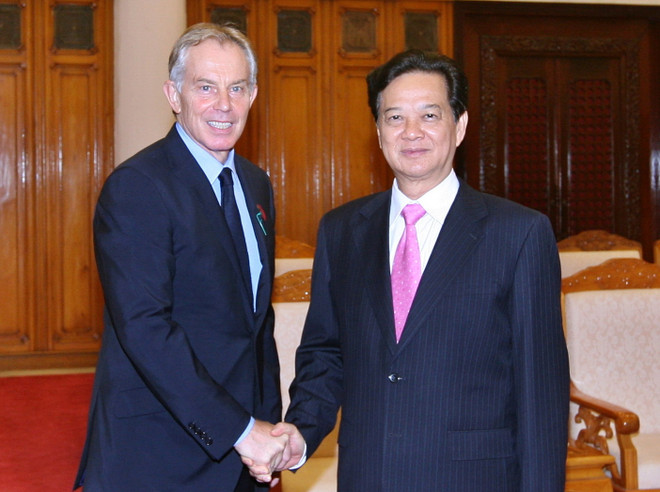 Thủ tướng Nguyễn Tấn Dũng tiếp cựu Thủ tướng Anh Tony Blair ảnh 1
